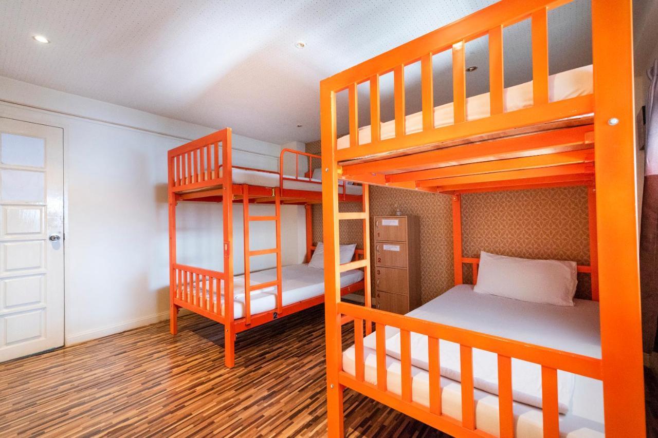 בנגקוק Oyo 618 At Khaosan Hostel (Adults Only) מראה חיצוני תמונה